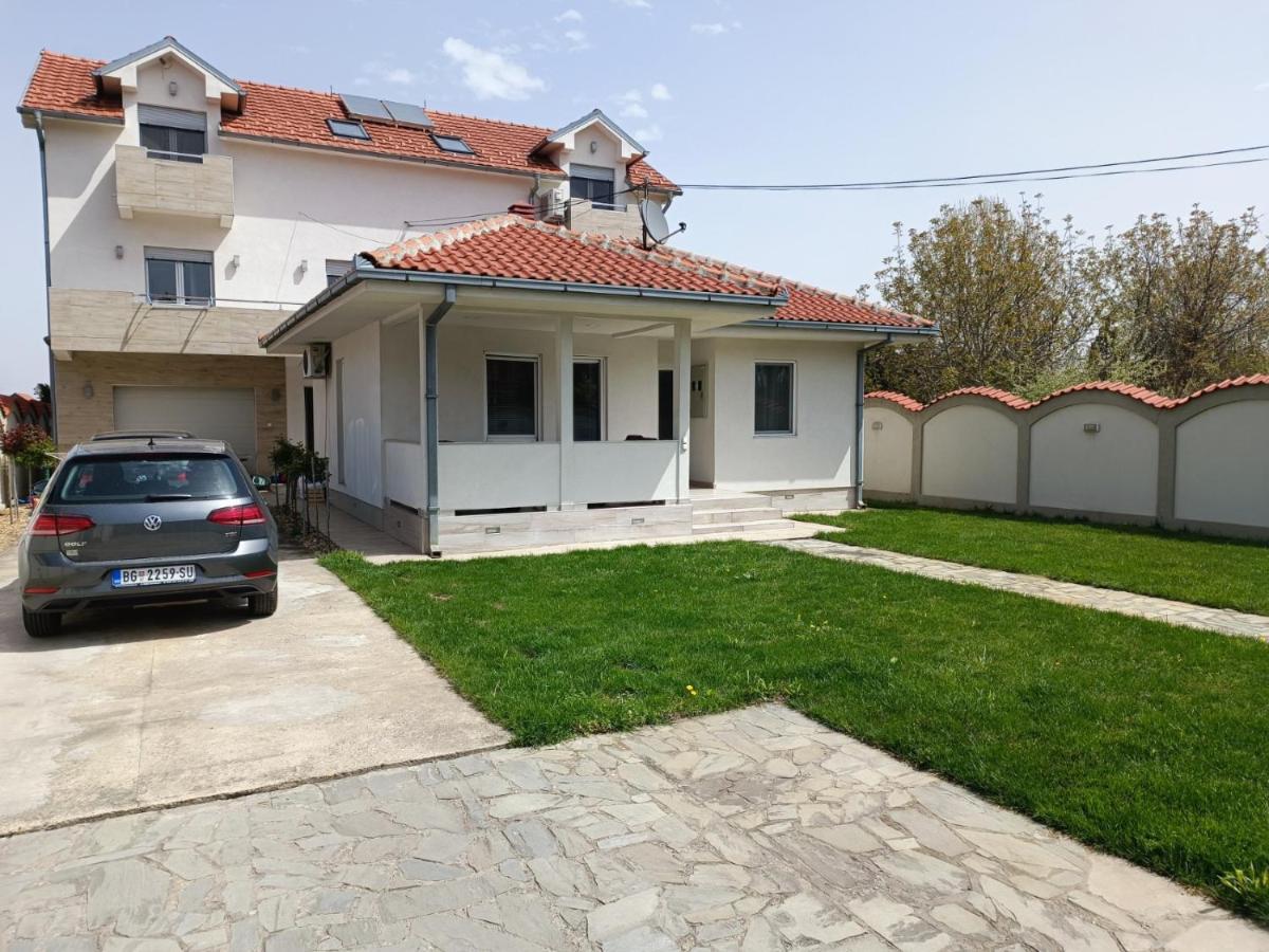 Serbian Home With Garden Krnjaca Eksteriør billede