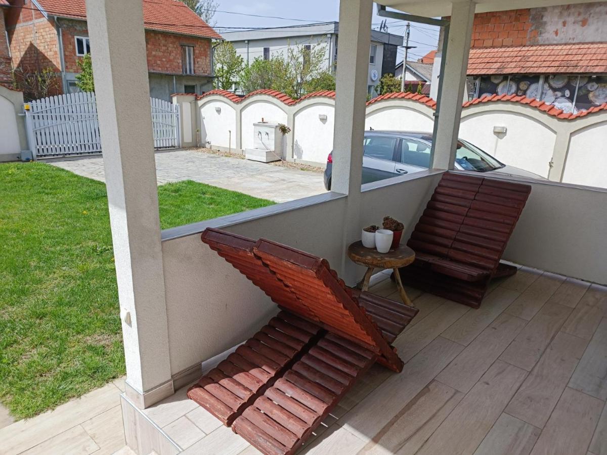 Serbian Home With Garden Krnjaca Eksteriør billede