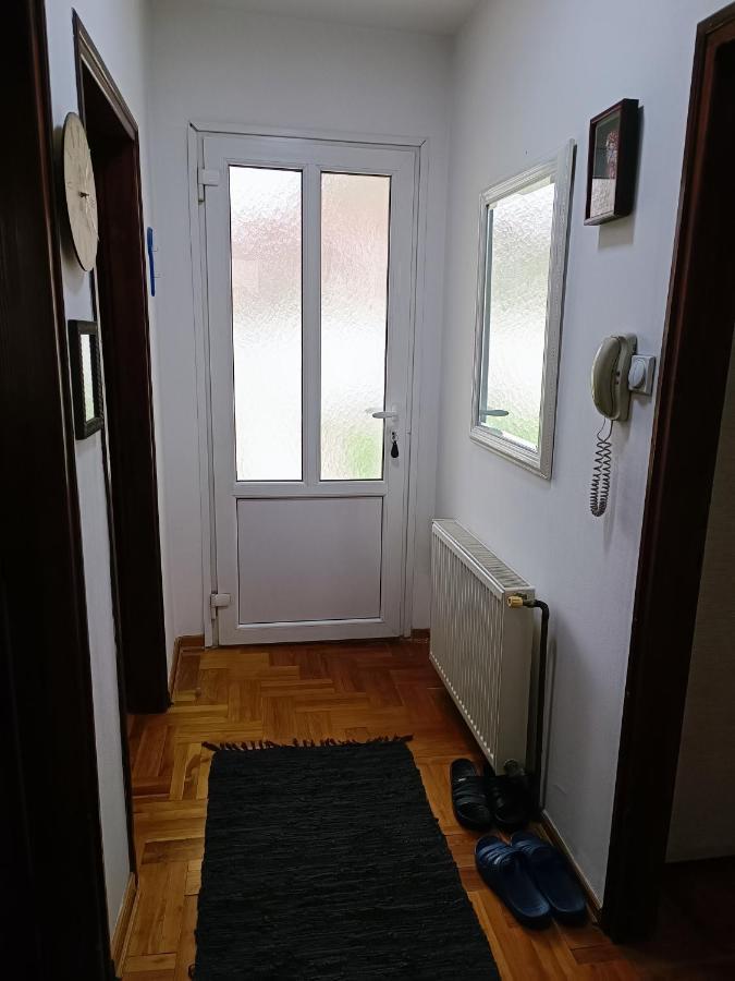 Serbian Home With Garden Krnjaca Eksteriør billede